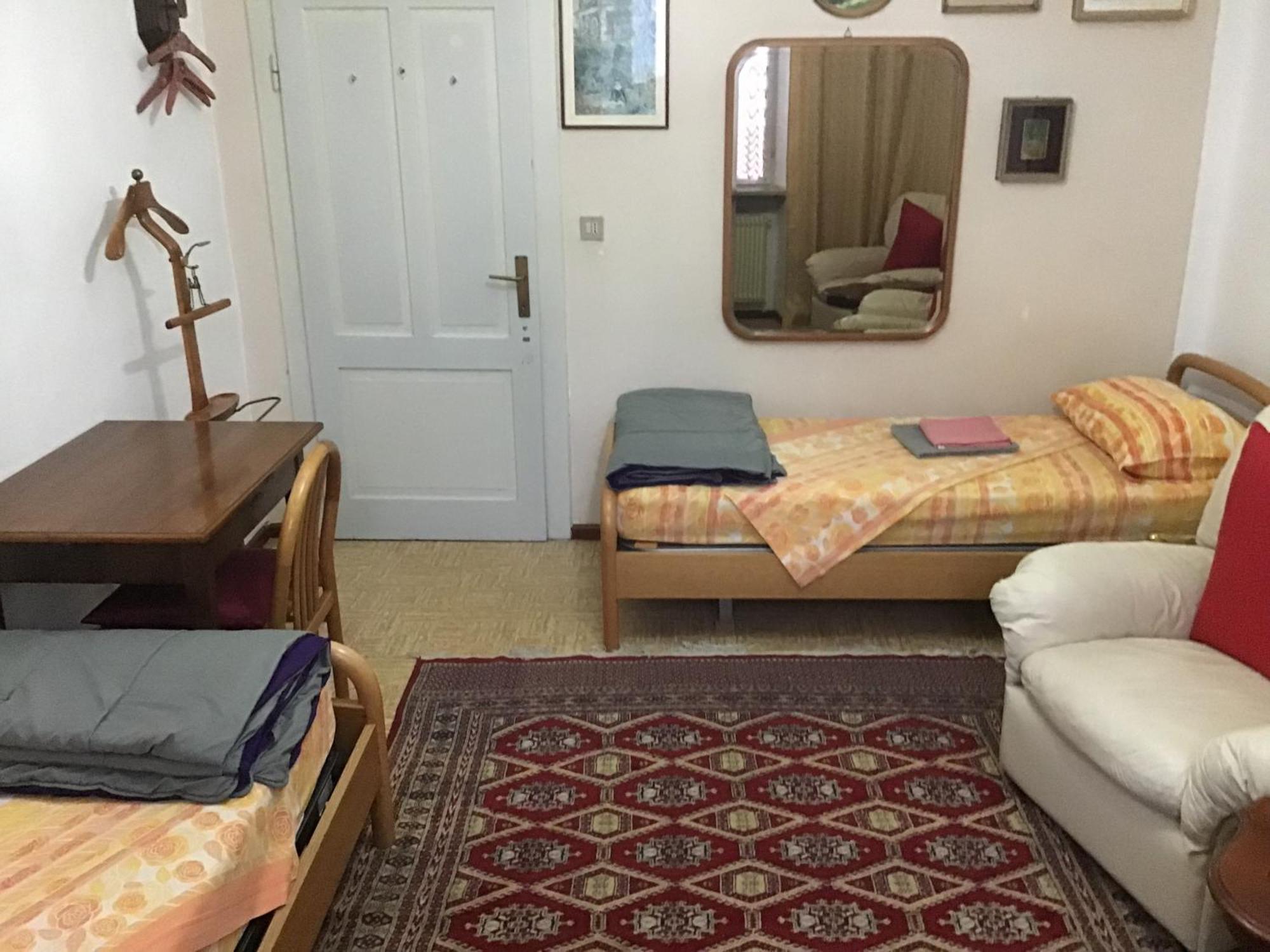 Economy Triple Room