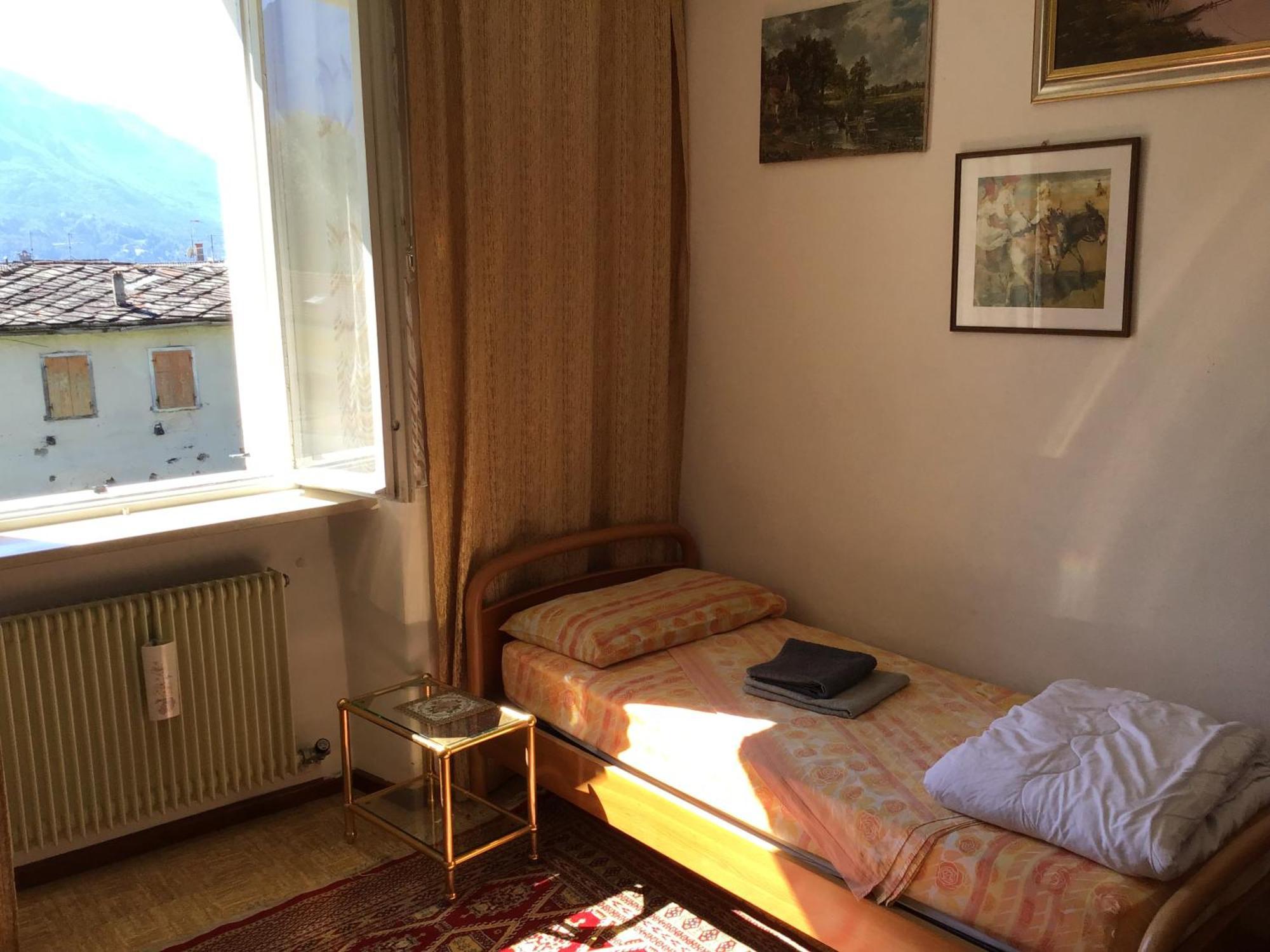 Economy Triple Room